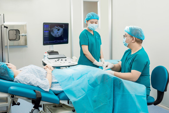 Chương trình làm IVF miễn phí cho các cặp vợ chồng hiếm muộn, kinh tế khó khăn