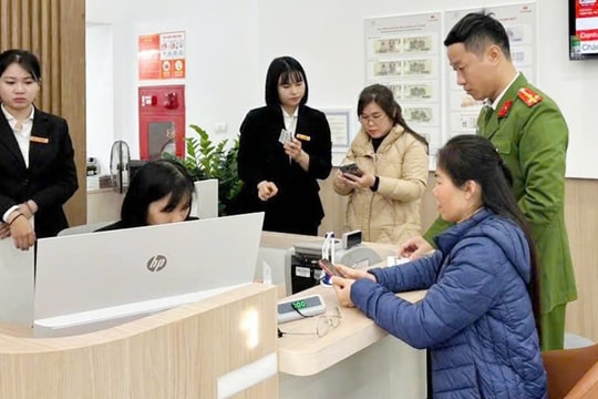 Người phụ nữ ở Hải Phòng trả lại 1 tỷ đồng cho người chuyển khoản nhầm