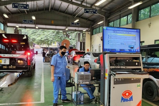 Cục Đăng kiểm: Chưa đủ cơ sở để tăng giá dịch vụ đăng kiểm xe ô tô từ ngày 20/1