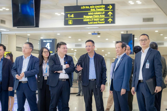 Cục Hàng không kiểm tra sân bay chuẩn bị phục vụ Đại hội Đảng và Tết Nguyên đán