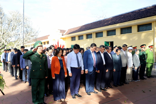 Trang trọng Lễ tri ân các chiến sĩ cách mạng tại Nhà đày Buôn Ma Thuột