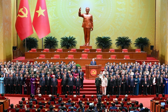Tổng thống Nga Vladimir Putin điện đàm với Tổng Bí thư Tô Lâm chúc mừng Đại hội XIV thành công
