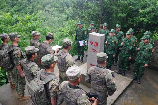 Cao điểm chống buôn lậu, gian lận thương mại, xuất nhập cảnh trái phép cuối năm