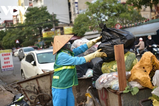 Bảo đảm an toàn thực phẩm, không để ùn ứ rác thải dịp Tết Nguyên đán