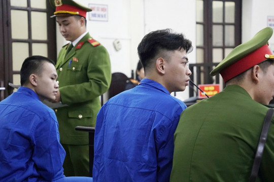 "Tổng tài" Nguyễn Văn Thiên quanh co không nhận tội, bị tuyên 24 tháng tù giam