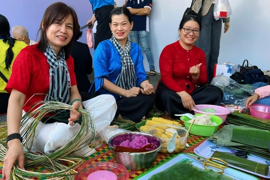 Chợ Tết công đoàn Cần Thơ tạo “mùa Tết vui” cho người lao động