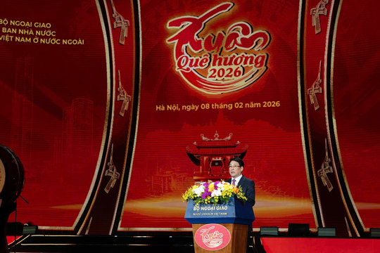Chủ tịch nước Lương Cường dự chương trình nghệ thuật Xuân Quê hương 2026