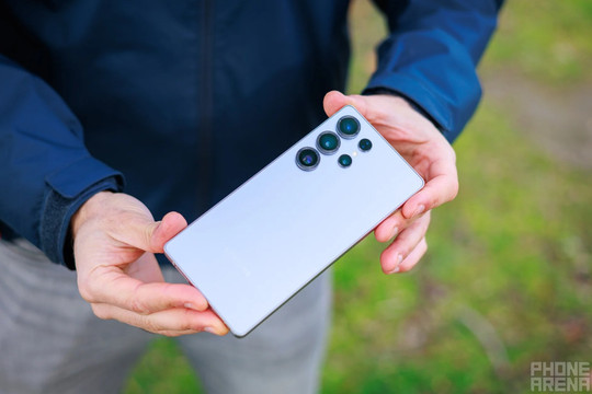 Điểm danh 5 smartphone chơi game 'đỉnh chóp' nhất năm nay