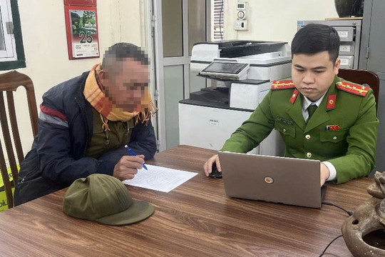 Lời khai của tài xế xe ôm "chặt chém" nữ du khách tại Hà Nội