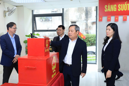 Chủ tịch Hà Nội yêu cầu không để xảy ra bất kỳ sai sót nào trong bầu cử