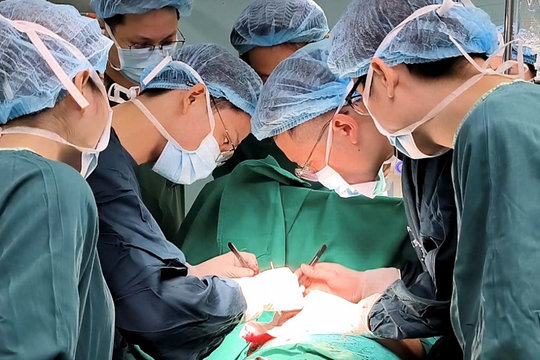 Nhiễm trùng nặng sau phẫu thuật thẩm mỹ: Cảnh báo từ ca bệnh nguy kịch