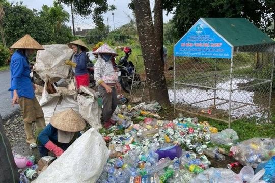 “Ngôi nhà xanh” của phụ nữ Quảng Trị bảo vệ môi trường, gây quỹ hỗ trợ người nghèo