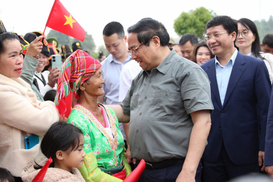 Thủ tướng yêu cầu Điện Biên biến núi rừng trùng điệp thành của cải vật chất