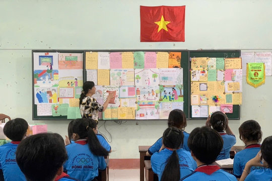 Những nữ giáo viên dẫn dắt chuyển đổi số từ lớp học vùng khó