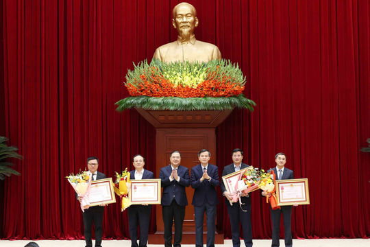 Đài Tiếng nói Việt Nam được tặng thưởng Huân chương Lao động hạng Ba