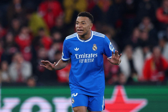 Kylian Mbappe tái xuất, HLV Arbeloa tự tin gieo thêm sầu cho Man City