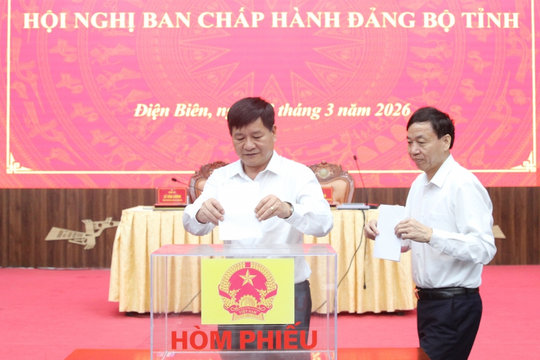 Giới thiệu ông Lê Văn Lương tái cử Chủ tịch UBND Điện Biên với số phiếu tuyệt đối