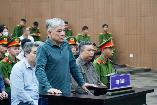 Cựu quyền Cục trưởng Trần Tố Nghị khai về 10 tỷ đồng "đặt trước cửa nhà"