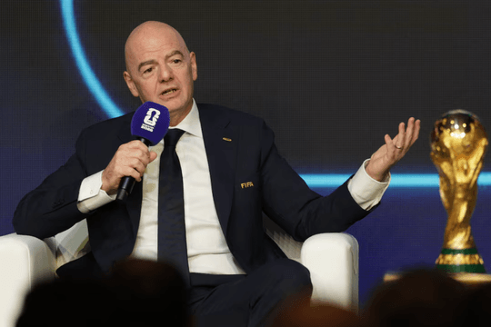 Vé World Cup 2026 đắt hơn 1 cây vàng gây bức xúc, FIFA tiếp tục tăng giá