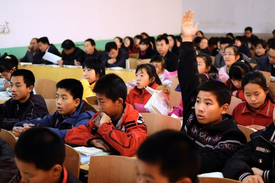 Trung Quốc cấm mở lớp chuyên, lớp chọn tại các trường tiểu học và trung học cơ sở