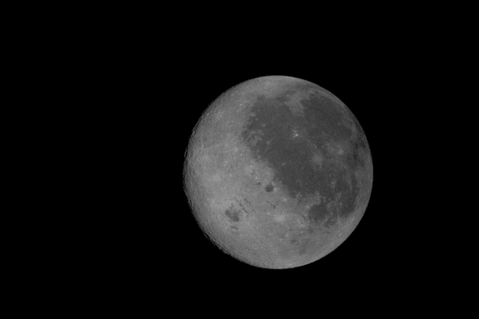 NASA công bố ảnh 'độc' từ Artemis II, cận cảnh vùng sáng - tối của Mặt Trăng
