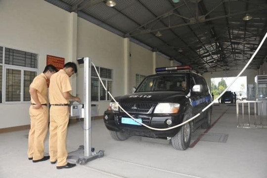Đạp hết ga khi đăng kiểm: Bất đồng giữa Hiệp hội vận tải và cơ quan đăng kiểm