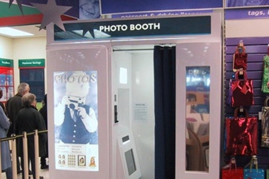 Công an TP Hà Nội cảnh báo nguy cơ lộ lọt dữ liệu cá nhân từ dịch vụ photobooth