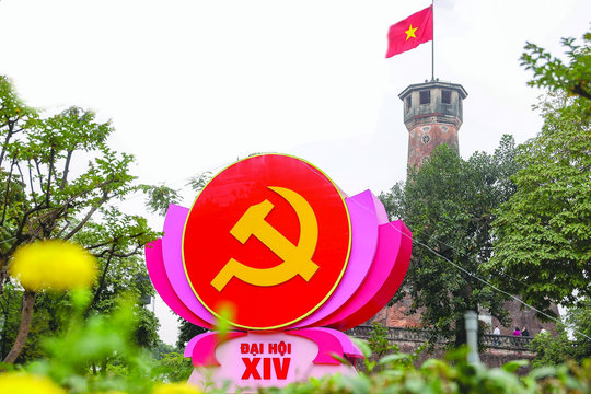Chương trình nghệ thuật tại Nhà hát Hồ Gươm lan tỏa niềm tin son sắt với Đảng