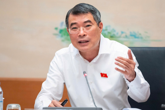 Thủ tướng: Dự kiến nâng ngưỡng chịu thuế với hộ kinh doanh lên 1 tỷ đồng/năm