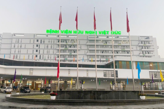 Đề xuất hỗ trợ thêm gần 16 triệu/tháng thu hút y bác sĩ về cơ sở 2 Bạch Mai, Việt Đức