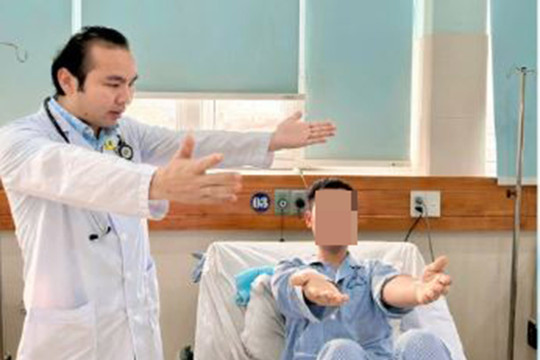 Chàng trai 24 tuổi đang khỏe mạnh bất ngờ đột quỵ nguy kịch
