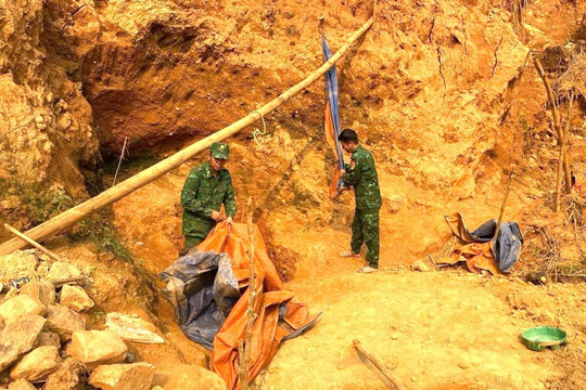 Truy quét các điểm khai thác vàng trái phép tại Huế