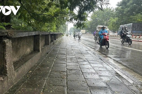 Thời tiết ngày 29/4: Hà Nội và Bắc Bộ mưa dông, cục bộ có nơi mưa to