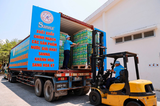 Sanna Khánh Hòa xuất khẩu thành công lô hàng nước giải khát đầu tiên sang Hoa Kỳ