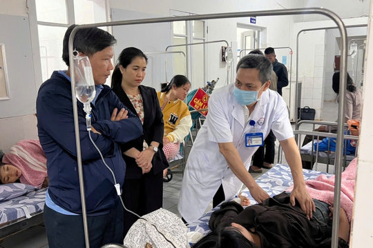 Xét nghiệm mẫu thực phẩm, làm rõ nguyên nhân vụ ngộ độc tại tỉnh Quảng Trị