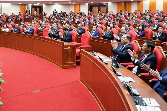 Nghị quyết 04 được ví như “tuyên ngôn” chống tham nhũng thời kỳ mới