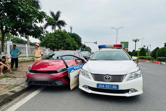 Tài xế vi phạm nồng độ cồn, tông xe CSGT tại Thái Nguyên