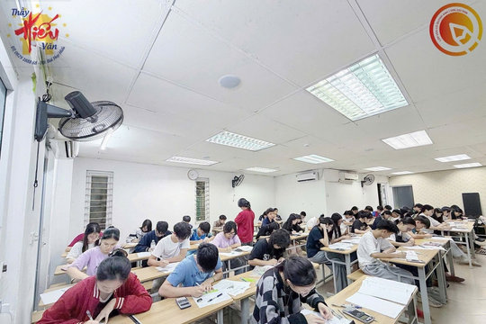Từ 15/5: Dạy thêm trong trường không thu tiền, giáo viên dạy ngoài phải báo cáo