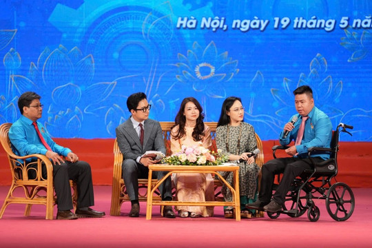 "Học Bác không phải bằng khẩu hiệu mà bằng hành động cụ thể, hiệu quả thực chất"