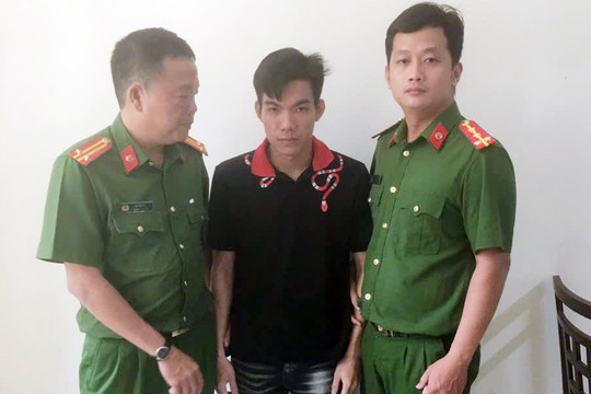 Bắt nghi phạm chém đứt lìa cổ tay đối thủ rồi bỏ trốn ở Cần Thơ