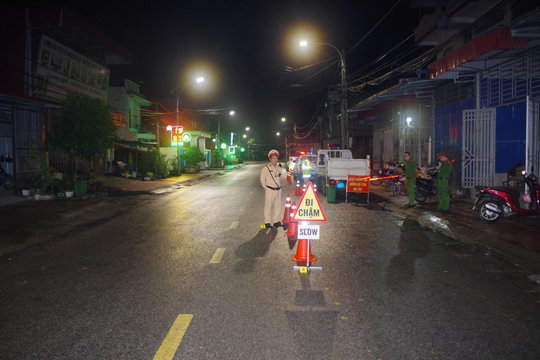 Khởi tố đối tượng dùng dao uy hiếp công an tại chốt nồng độ cồn ở Thái Nguyên