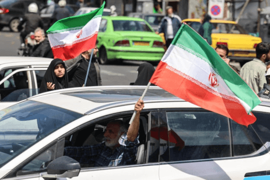 Iran đe doạ trả đũa sau khi tố Mỹ vi phạm lệnh ngừng bắn, tấn công tàu thuyền