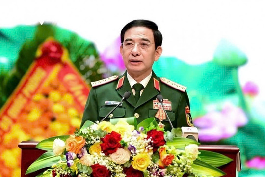 Đại tướng Phan Văn Giang biểu dương lực lượng cứu nạn tàu cá ở biển Bạch Long Vĩ