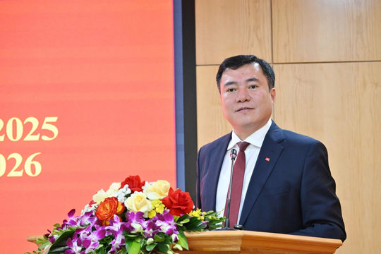 Thứ trưởng Bộ Công Thương: "Không áp đặt hoặc hạn chế người dân lựa chọn xăng E10"