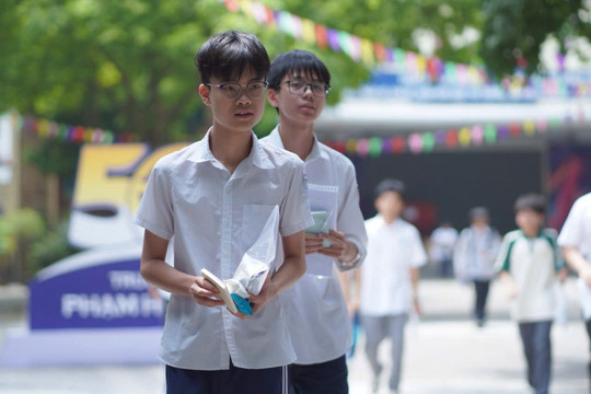 Hôm nay, học sinh Hà Nội chính thức khởi động "cuộc đua" vào trường THPT chuyên