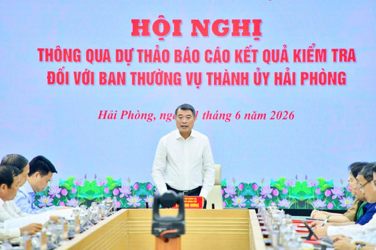 Thủ tướng: Hải Phòng phải đi đầu đổi mới mô hình tăng trưởng