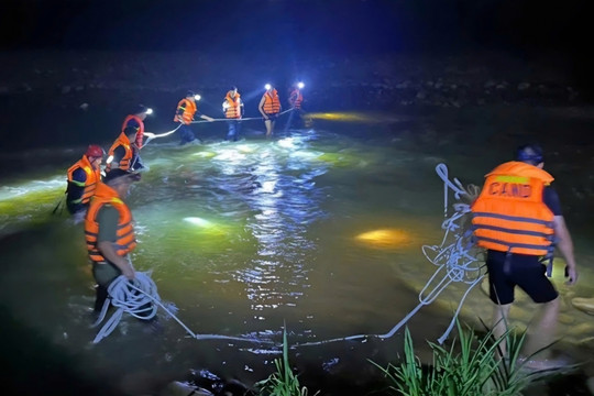 Tìm thấy thi thể 2 em nhỏ mất tích bên suối Thia ở Lào Cai