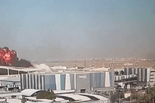 Iran phản bác tuyên bố của Kuwait, khẳng định vụ cháy do tên lửa Mỹ gây ra