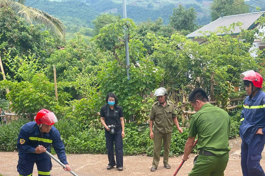 Cơ quan chức năng thông tin về tự bốc cháy ở sân nhà của hộ dân ở Sơn La