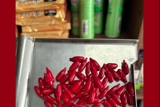 Rao bán vitamin A liều cao tràn lan, chuyên gia lên tiếng cảnh báo